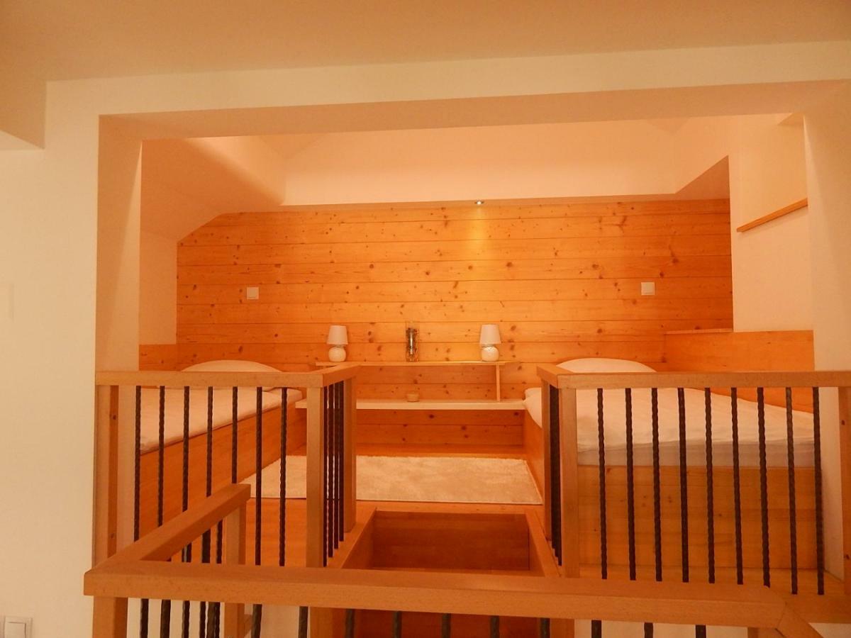 Studio Apartman Lakasa Rakovica Zewnętrze zdjęcie