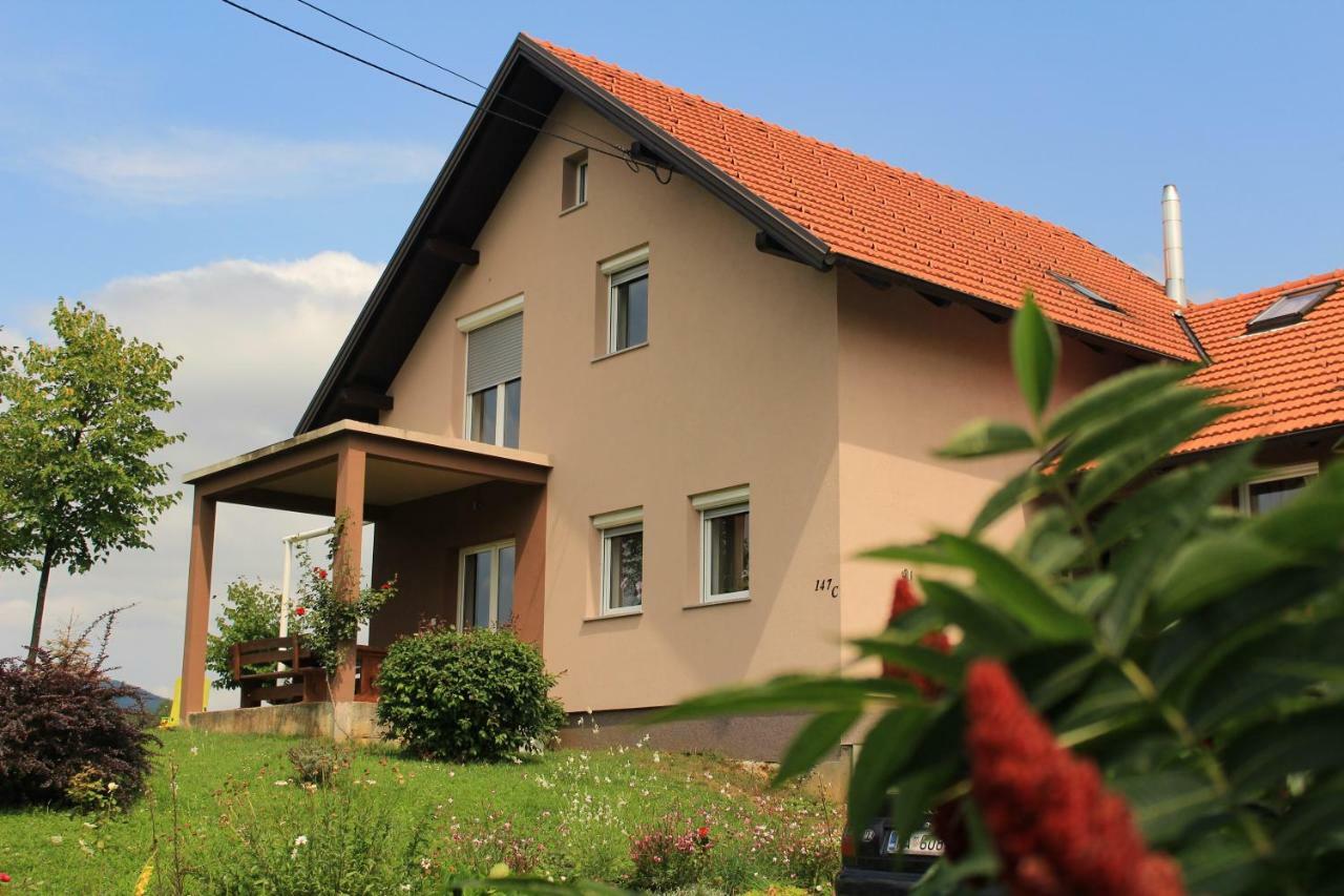 Studio Apartman Lakasa Rakovica Zewnętrze zdjęcie