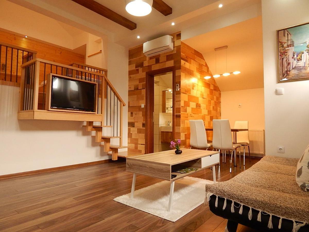 Studio Apartman Lakasa Rakovica Zewnętrze zdjęcie