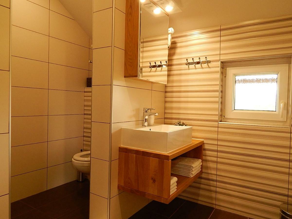 Studio Apartman Lakasa Rakovica Zewnętrze zdjęcie